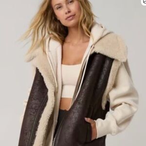 Offline Aerie M Like New Faux Aged Leather Sherpa vest